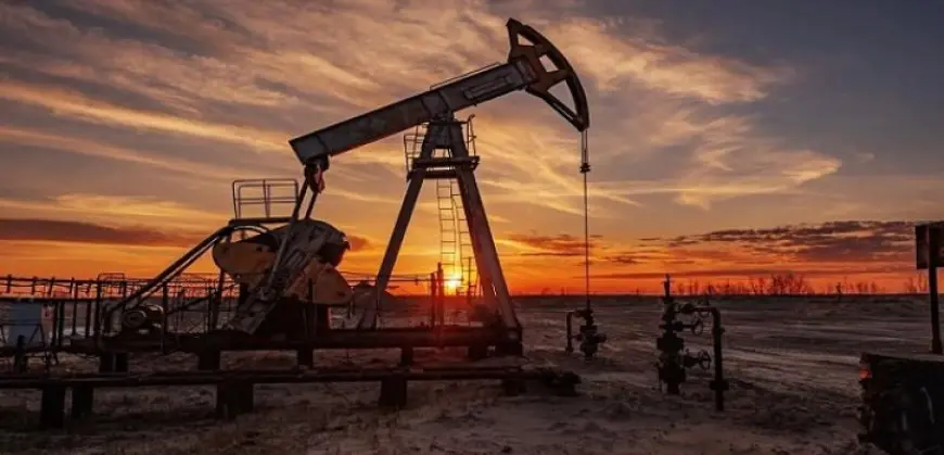 أسعار النفط ترتفع بنحو 6 بالمئة في شهر