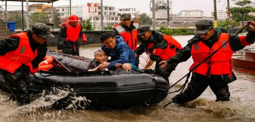 إجلاء 242 ألف شخص بسبب العواصف الممطرة شرقي الصين