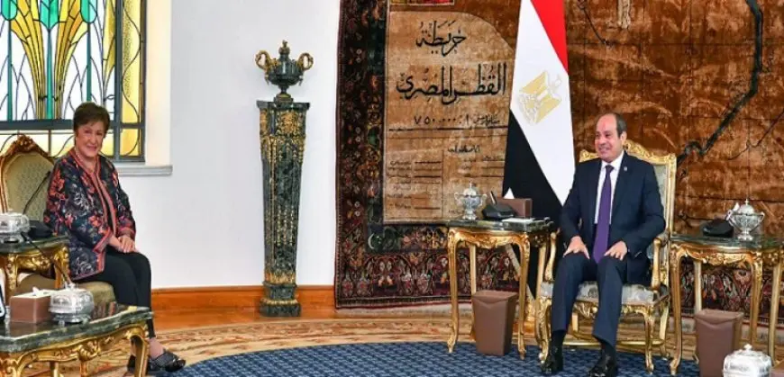 الرئيس السيسي: أولوية الدولة هي تخفيف الضغوط والأعباء عن كاهل المواطنين من خلال مكافحة التضخم وارتفاع الأسعار