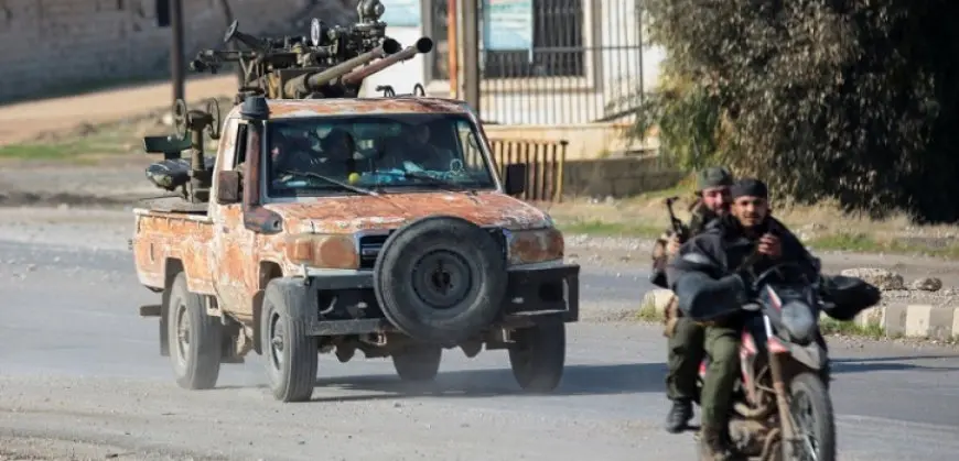 هيئة تحرير الشام على أبواب حمص .. والجيش السوري يرسل تعزيزات لمنع سقوطها