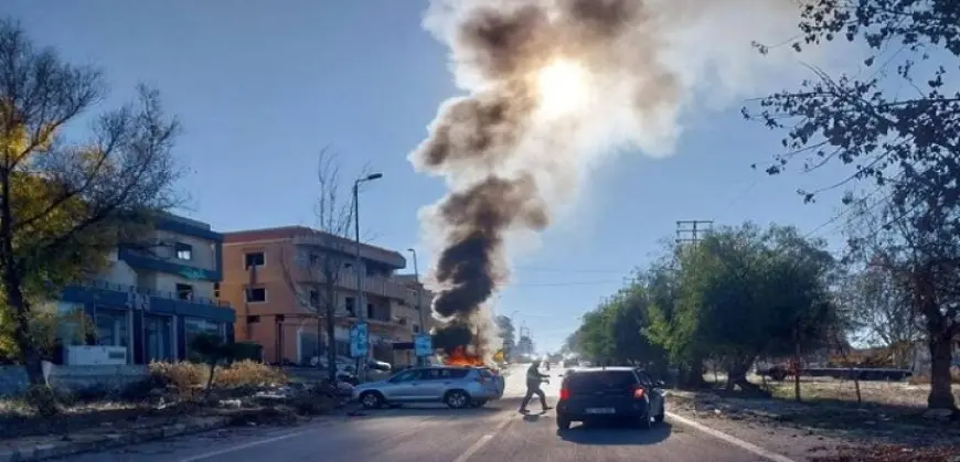 استشهاد مدني وإصابة 4 عسكريين في غارة إسرائيلية قرب حاجز عسكري جنوب لبنان